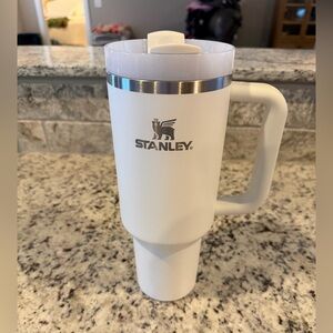 Stanley Classic White 40oz  Travel Mug
